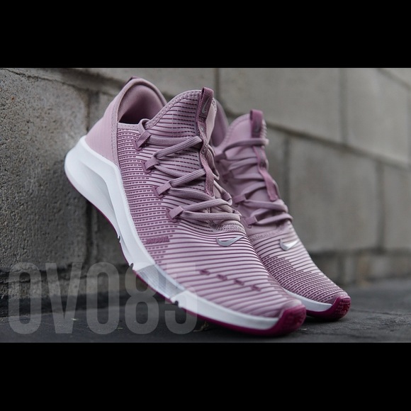 nike air zoom elevate pink